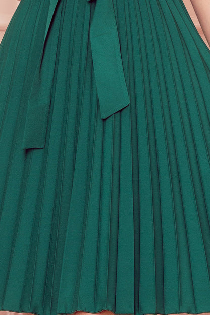 412-1 MELANIE Redős ruha boríték nyakkivágással és övvel - zöld